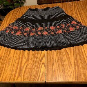 Candie's Black Multicolor Flower Skirt
